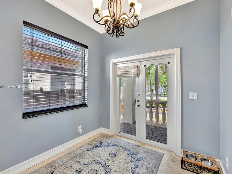 853 SW 11th Ct — Photo 21