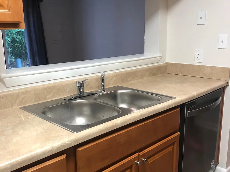 3884 Staffordshire Ln — Photo 24