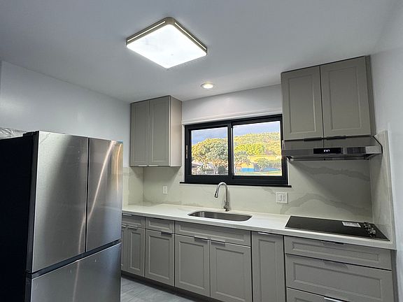 2nd image of 2947 Kamakini St #3