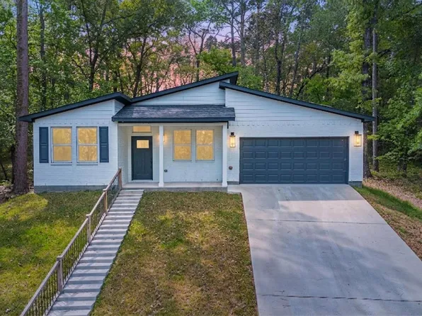 24411 Oakland Hls, Huntsville, TX 77320