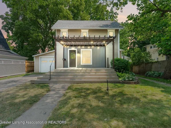 236 W Lincoln St, Grand Ledge, MI 48837