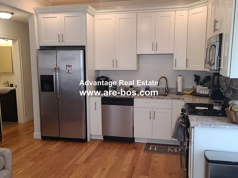 121 Webster Ave #2 — Photo 4