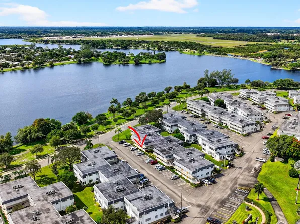 3240 Lake Osborne Drive Apt 104, Lake Worth Beach, FL 33461