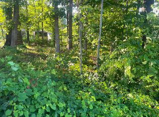 2nd Ave, Fayetteville, WV 25840