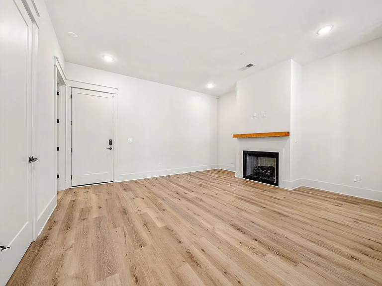 Cedar Walk Townhomes — Photo 29