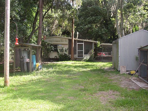 4th image of 14710 Geneva Dr