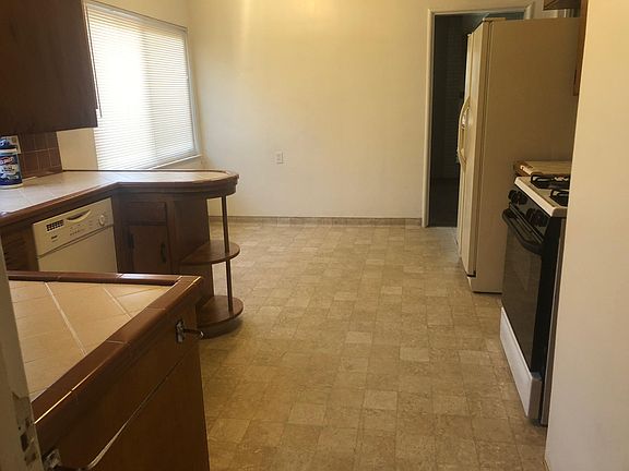 4th image of 4157 E Cornell Ave