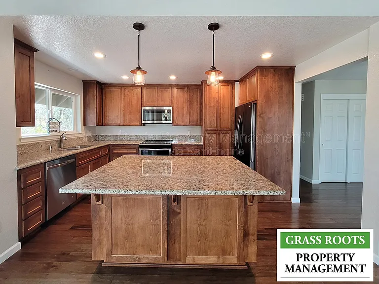 17742 Minnow Way — Photo 2