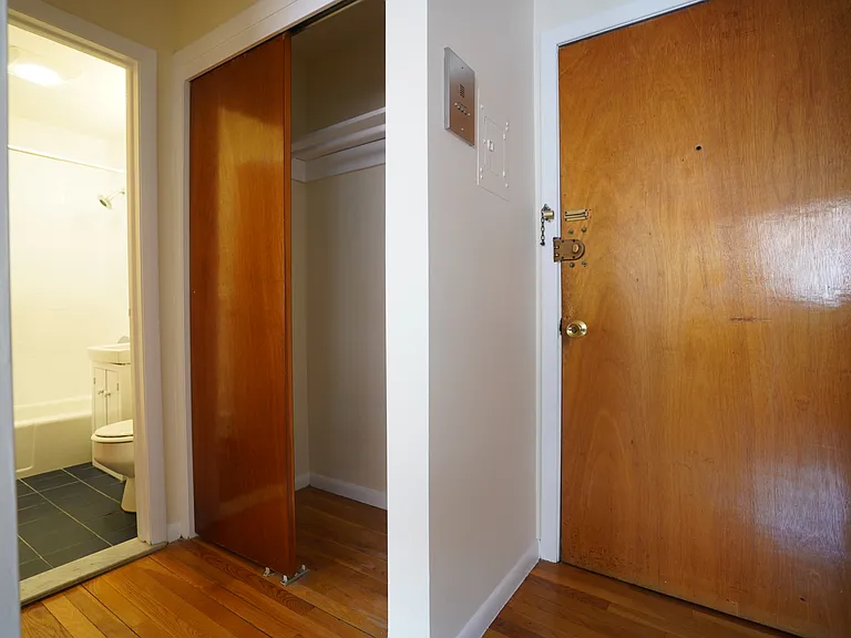 360 Market St #7 — Photo 14