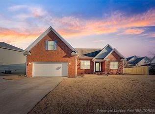 5925 Gentleman Dr, Hope Mills, NC 28348