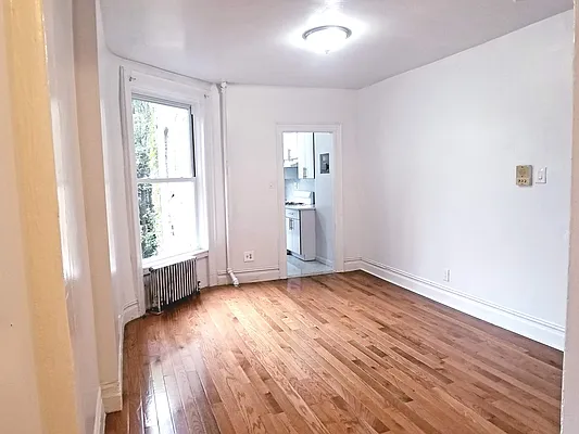 Rented by Compass | media 14