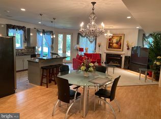 897 Georgetown Ridge Ct, McLean, VA 22102