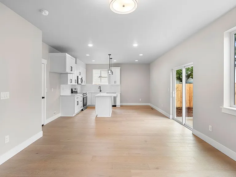 6345 SE 85th Ave #A — Photo 6