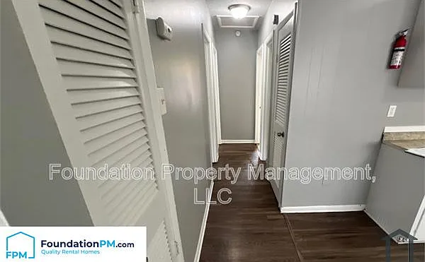 502 Charter Ave — Photo 5