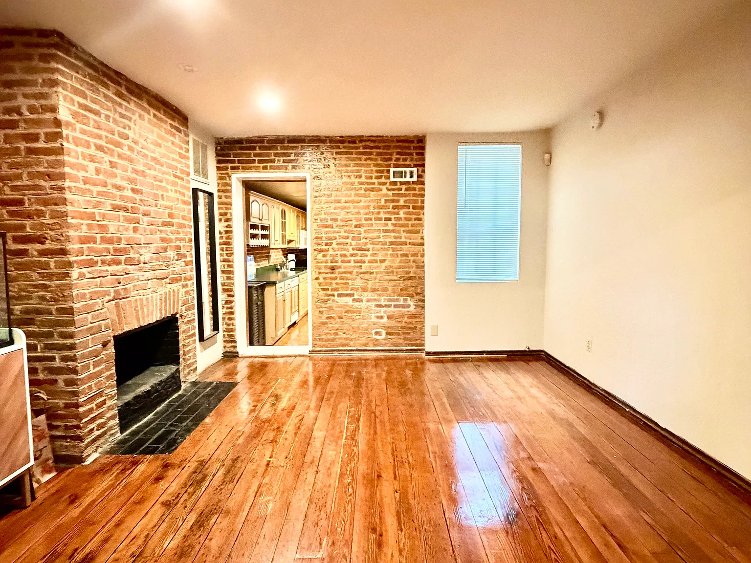 3 bed, 1632 sqft, $2,795 — Photo 3