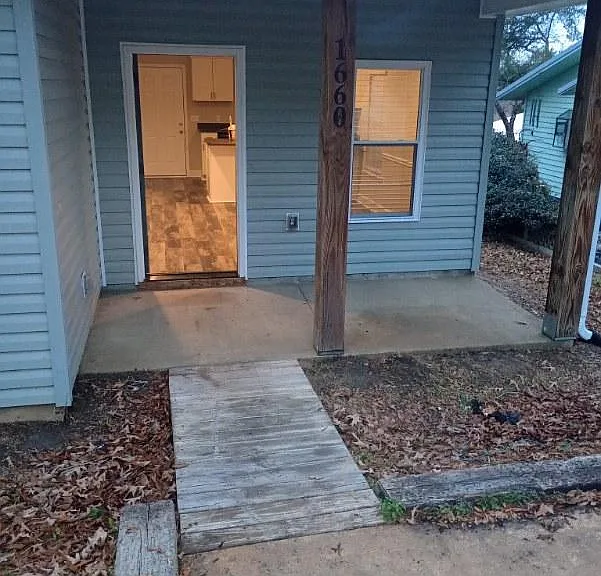 1660 Pine Needle Trl #1660 — Photo 9