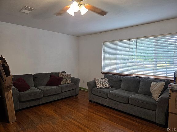 4th image of 275 Ida Way