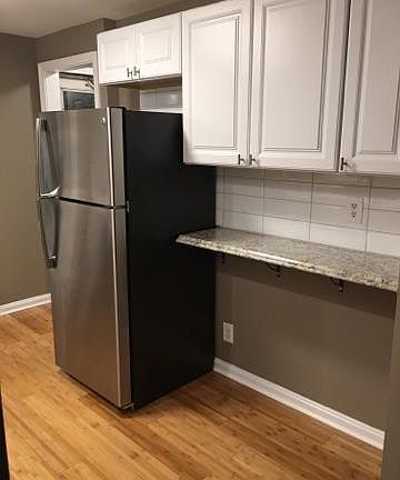 3rd image of 33 Eugene St