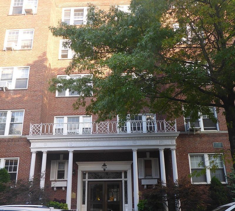 1st image of 11114 76th Ave APT 216