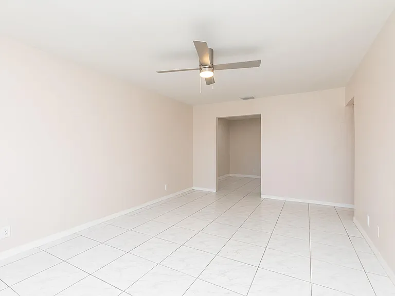 7750 SW 10th Ct #B — Photo 8