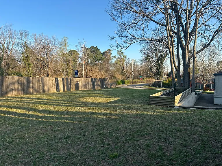 1251 E 31st Ct — Photo 40