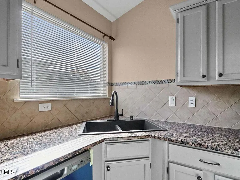 804 Desert Cactus Dr — Photo 11
