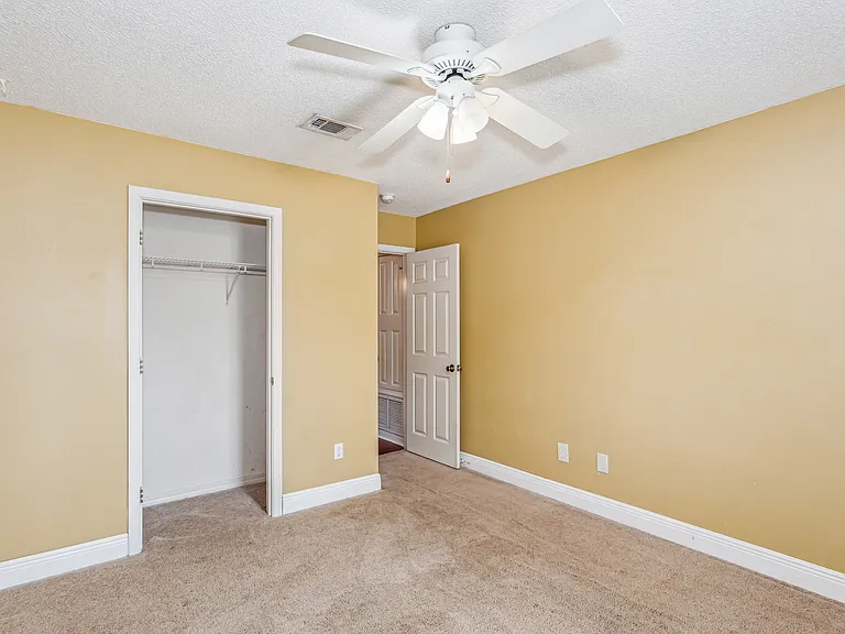 1136 Crane Cove Blvd — Photo 7