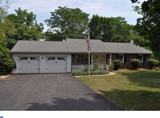 1082 Salford Station Rd, Schwenksville, PA 19473