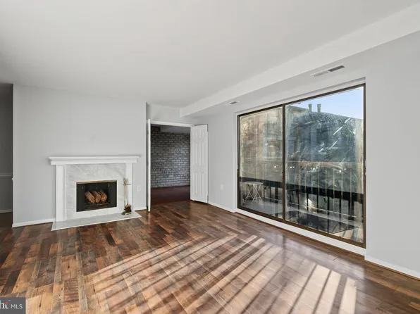 10006 Stedwick Rd #204, Gaithersburg, MD 20879