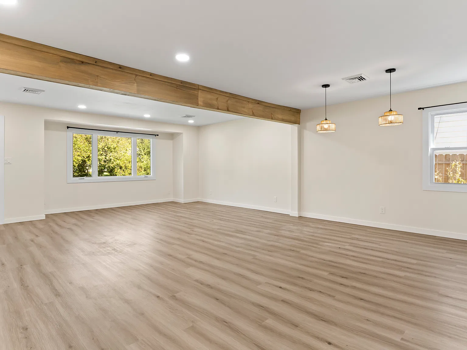3 bed, 1450 sqft, $2,250 — Photo 3