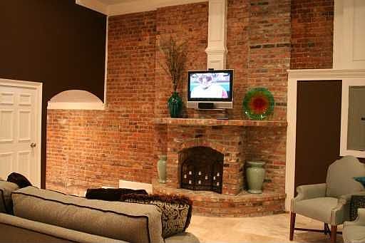 Fireplace & TV