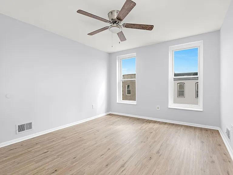 502 N Glover St — Photo 6