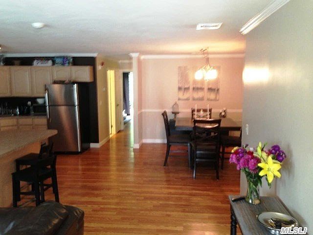 2nd image of 43 Victorian Ln