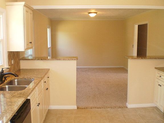 3rd image of 10 Belmont Ct
