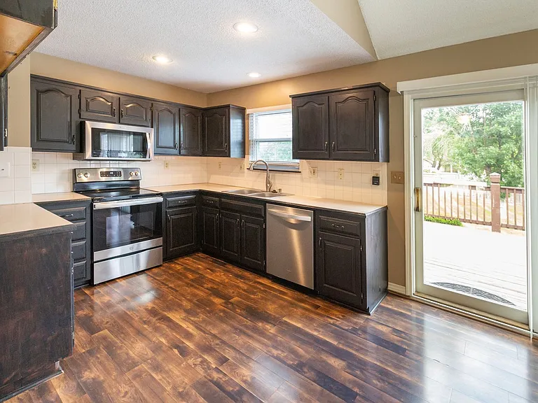16131 S Matt Ct — Photo 11