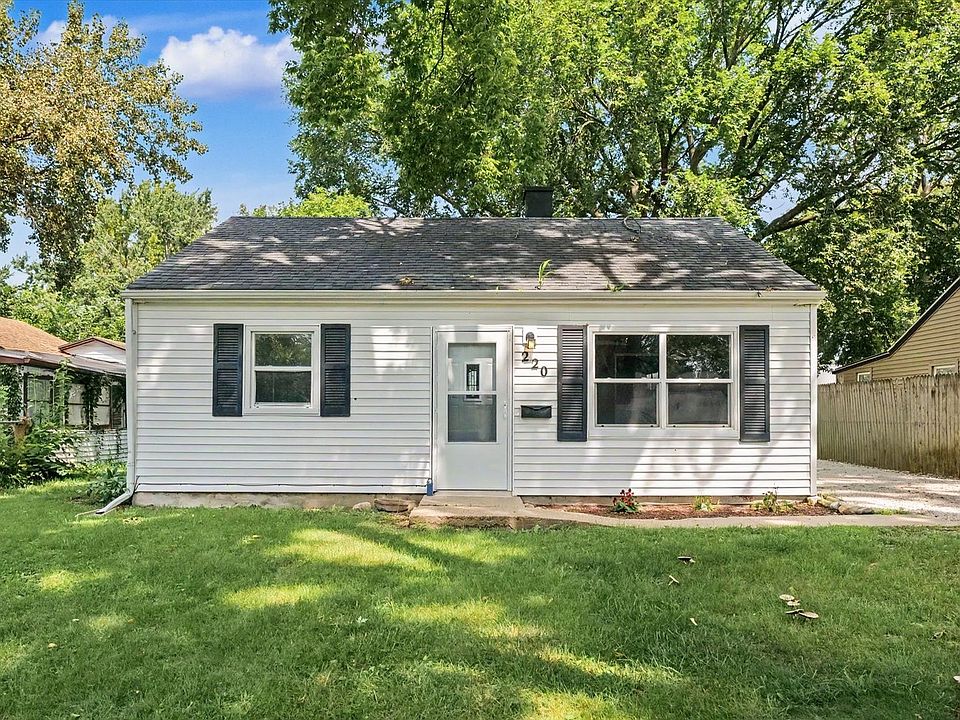 1st image of 220 Arcadia Dr