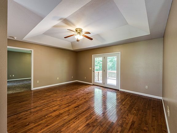 3rd image of 181 Brookhaven Dr