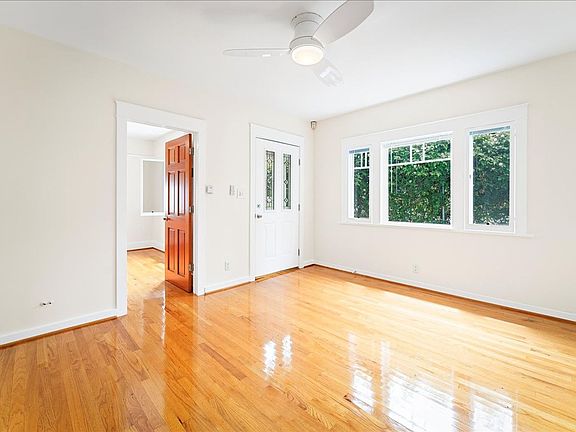 3rd image of 647-659 California Ave Unit 647