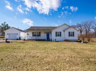 10 Harrington Ave, Brandenburg, KY 40108