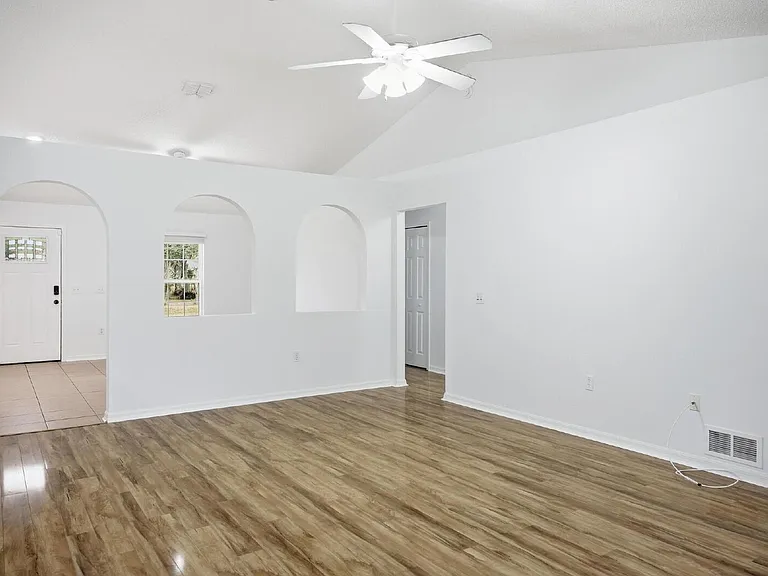 38 Bud Field Dr — Photo 10