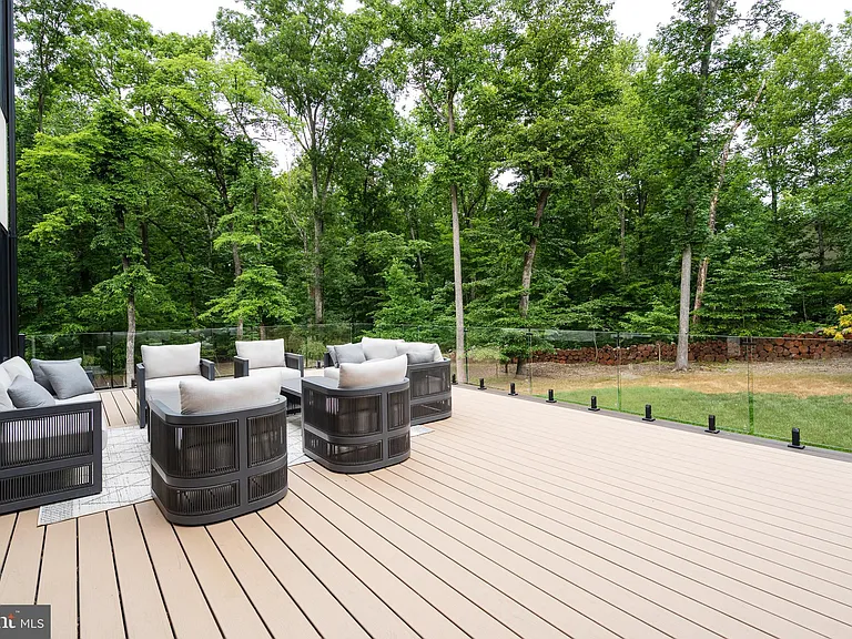 40388 Manbar Ln — Photo 23