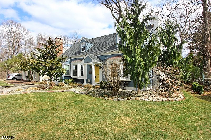 1st image of 60 McKinley Ave
