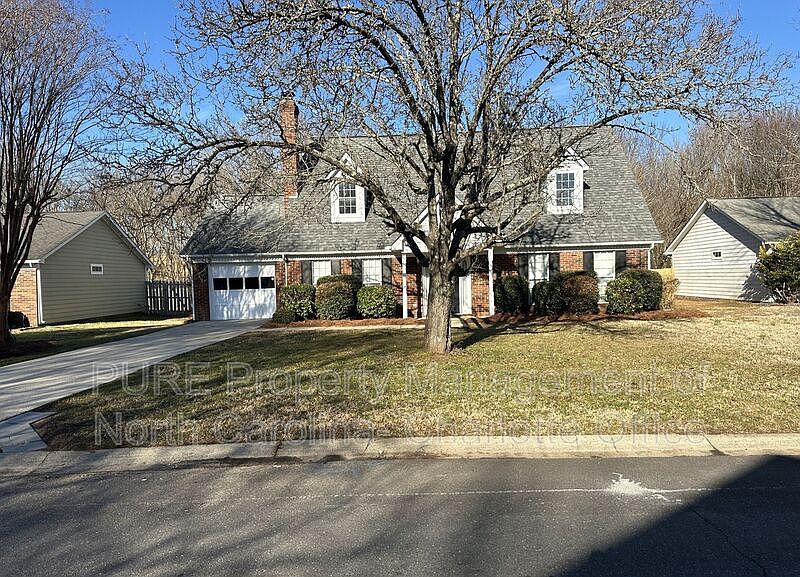 1st image of 12115 Landing Green Dr