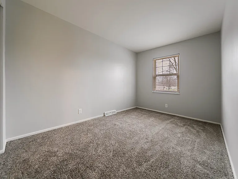 River Run Apartments — Photo 13
