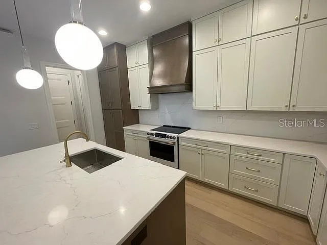 2006 S Habana Ave #2 — Photo 8