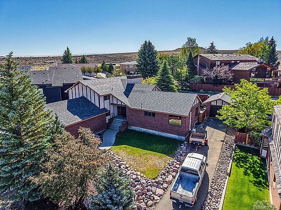4th image of 2064 Skyview St