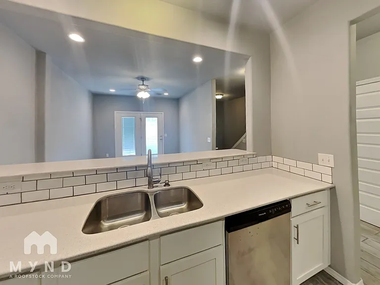 1746 N Reno Dr #1746 — Photo 7