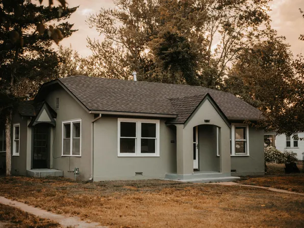 1925 S Maple Street, Carthage, MO 64836