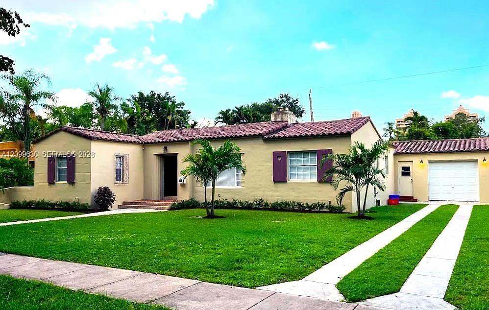 Coral Gables Sec B — Photo 1