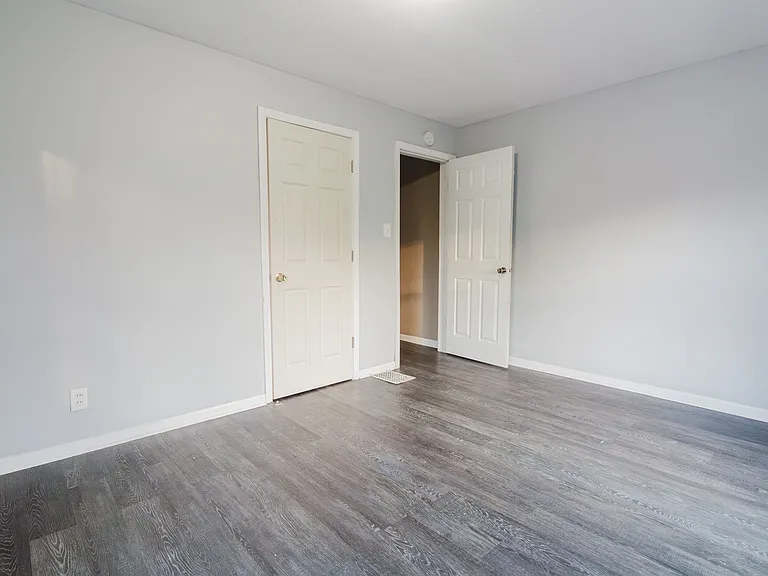 1103 N Keystone Ave — Photo 16